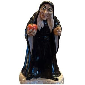 Royal Doulton Snow White Evil Queen Take The Apple Dearie Villain Figurine